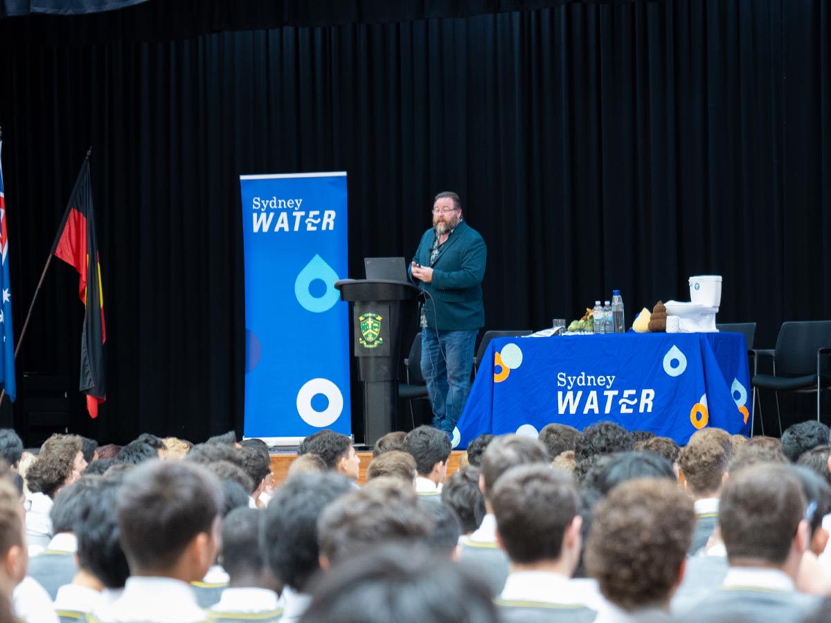 Shane Jacobson visits Parramatta Marist High School Westmead