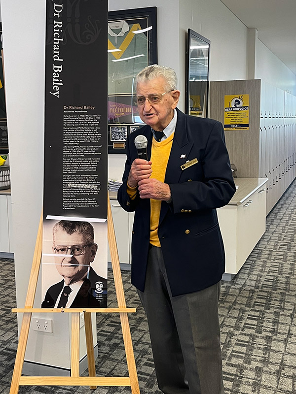 Dr Richard Bailey